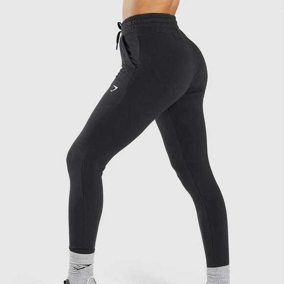 Gymshark high waisted joggers - Picture 4 of 6